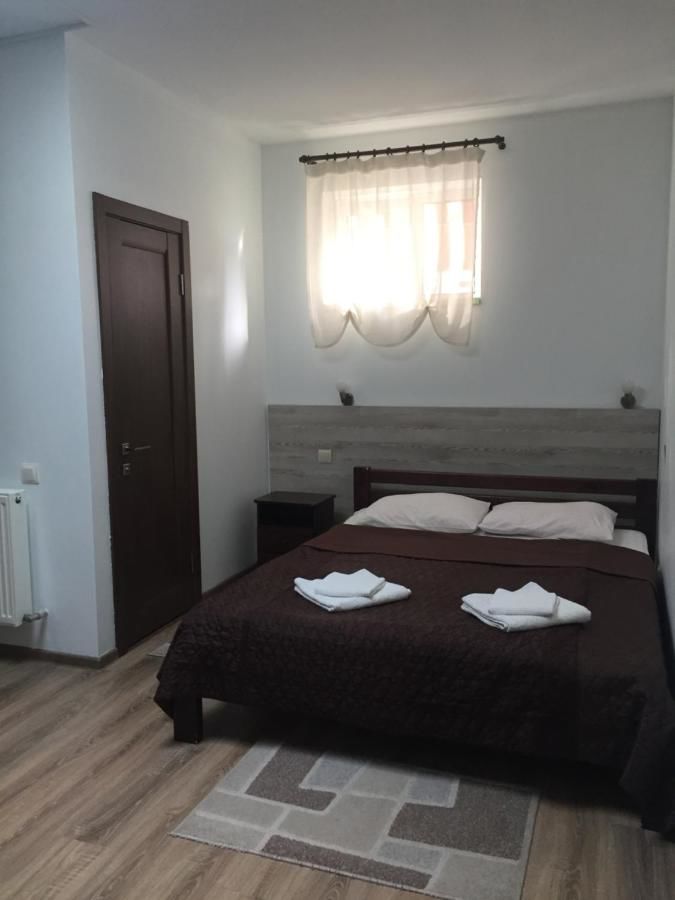 Отель Hotel Karpaty Ивано-Франковск-15